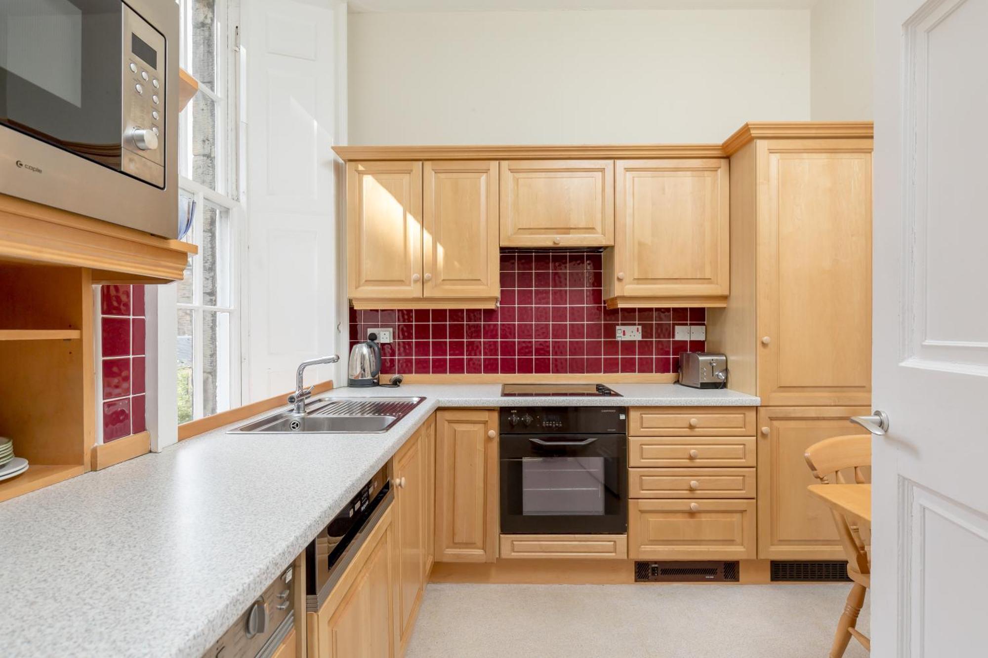 Light And Spacious 2 Bedroom Flat In Heart Of Эдинбург Экстерьер фото