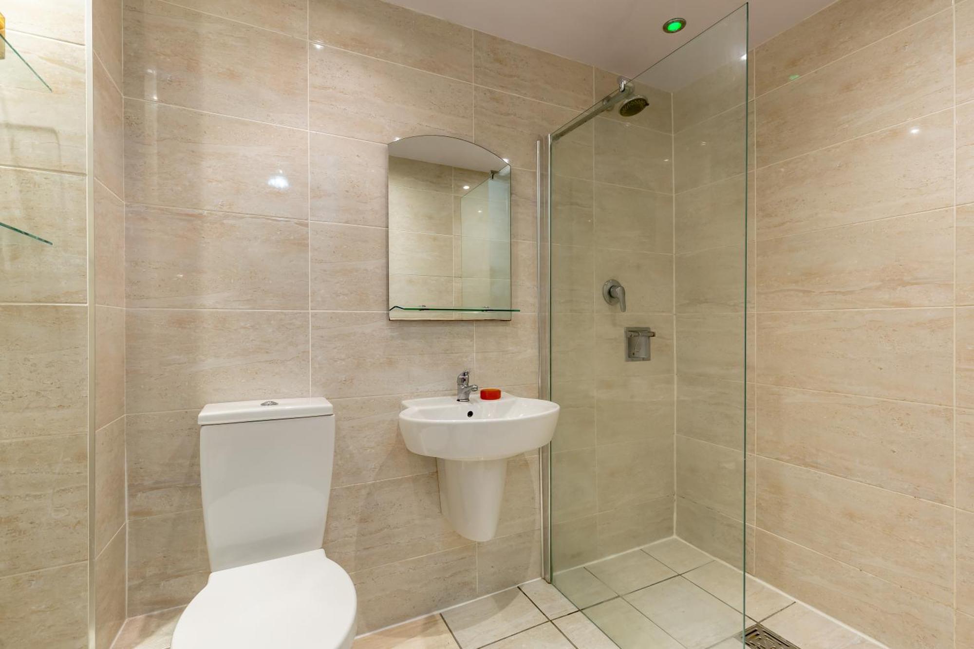 Light And Spacious 2 Bedroom Flat In Heart Of Эдинбург Экстерьер фото