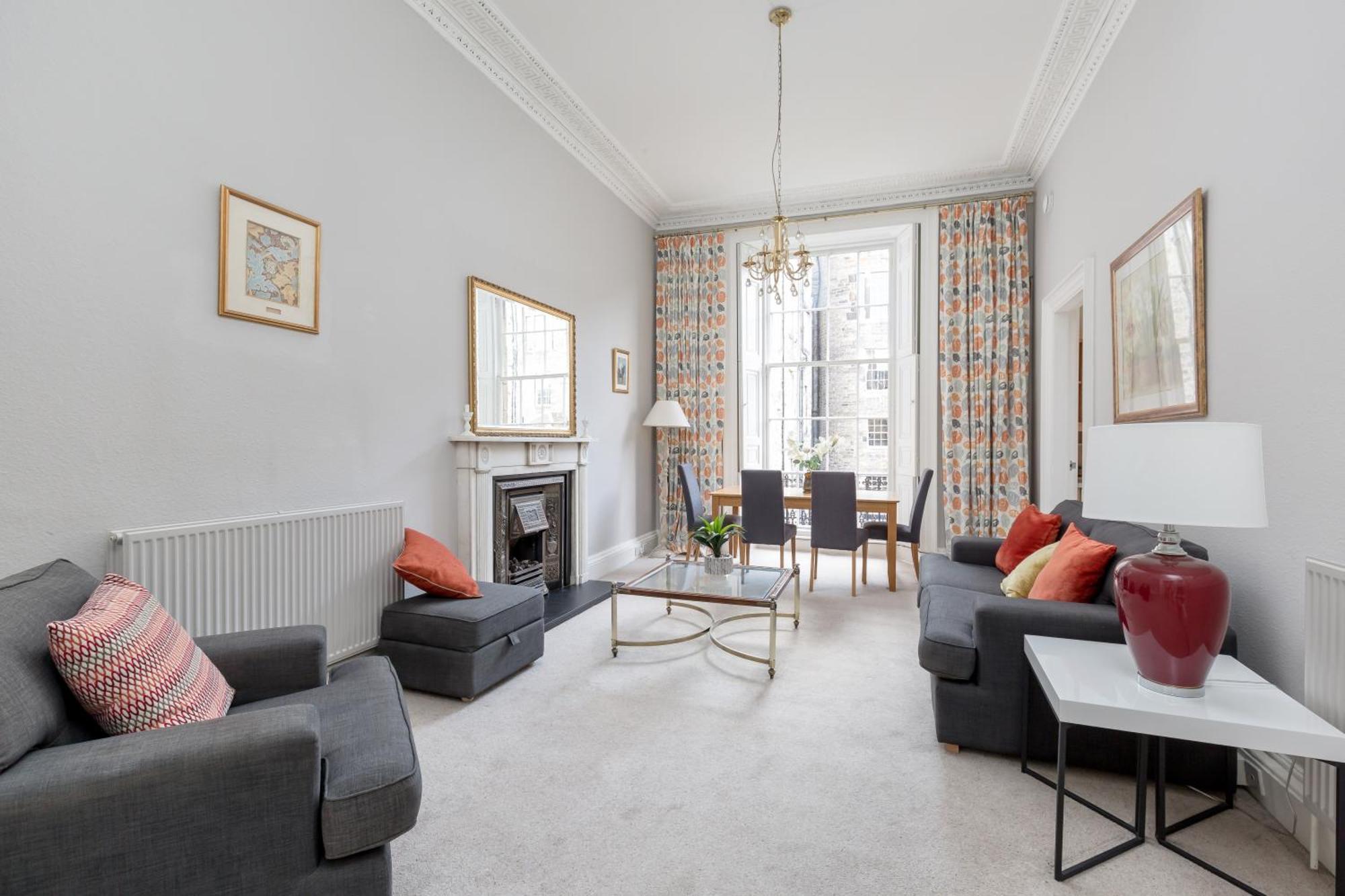 Light And Spacious 2 Bedroom Flat In Heart Of Эдинбург Экстерьер фото